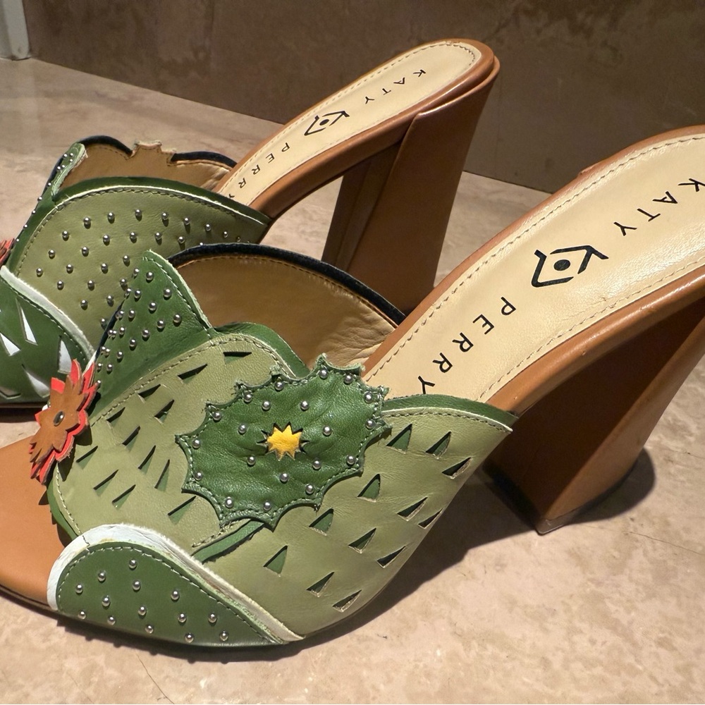Katy Perry Collections Green and Red Mules with Floral Cutouts - Picture 7 of 9